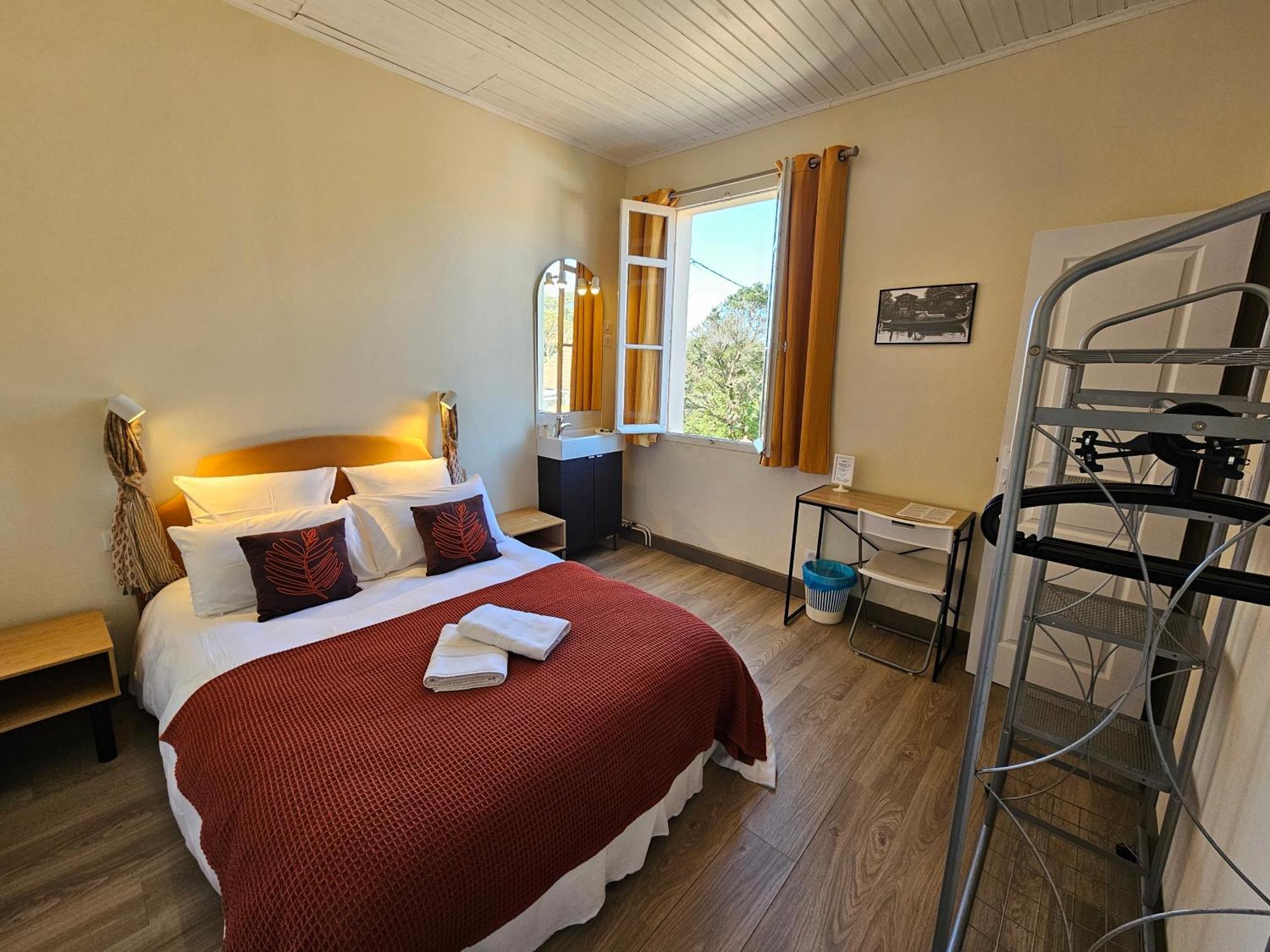 Hotel Au Bon Landais Biscarrosse-Plage Buitenkant foto